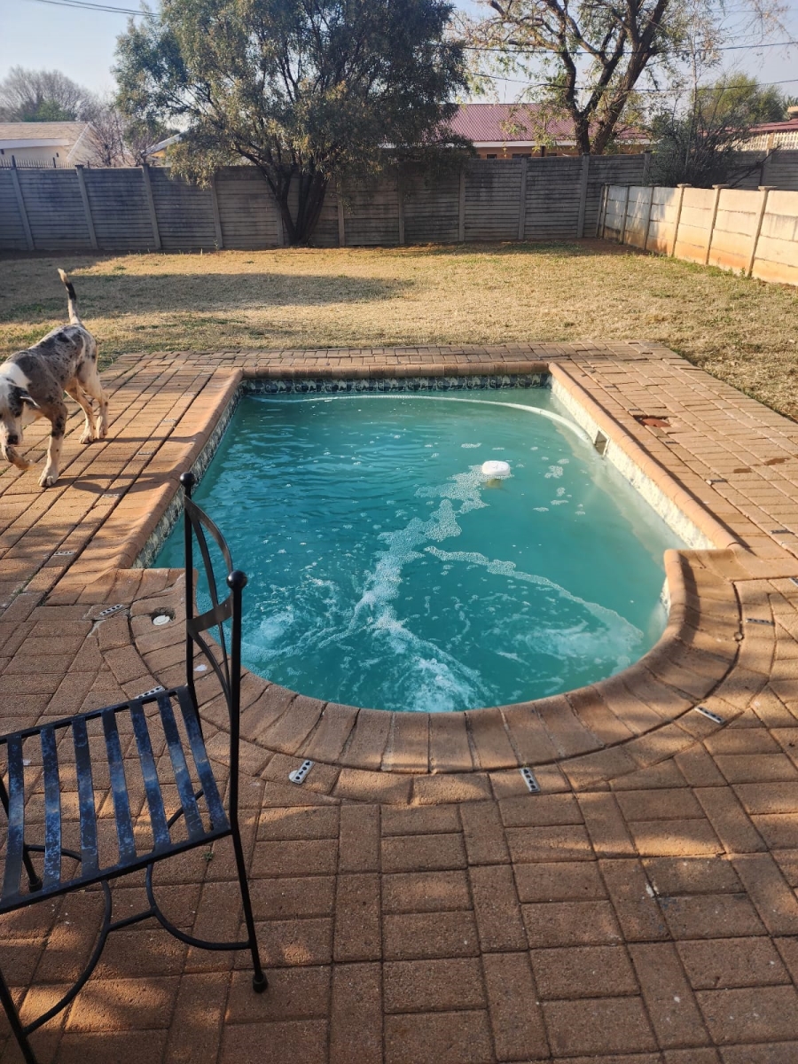 3 Bedroom Property for Sale in Declercqville North West